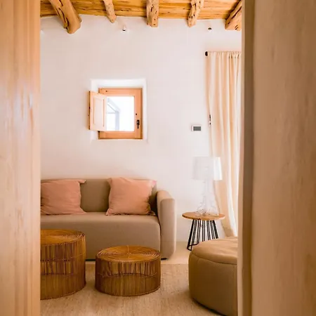 Villa Es Pujolet Renovada 100 Porcien Un Refugio De Paz En El Corazon De Ibiza Piscina Ac Diseno Tranquilidad El Verdadero Ibiza Sant Joan De Labritja